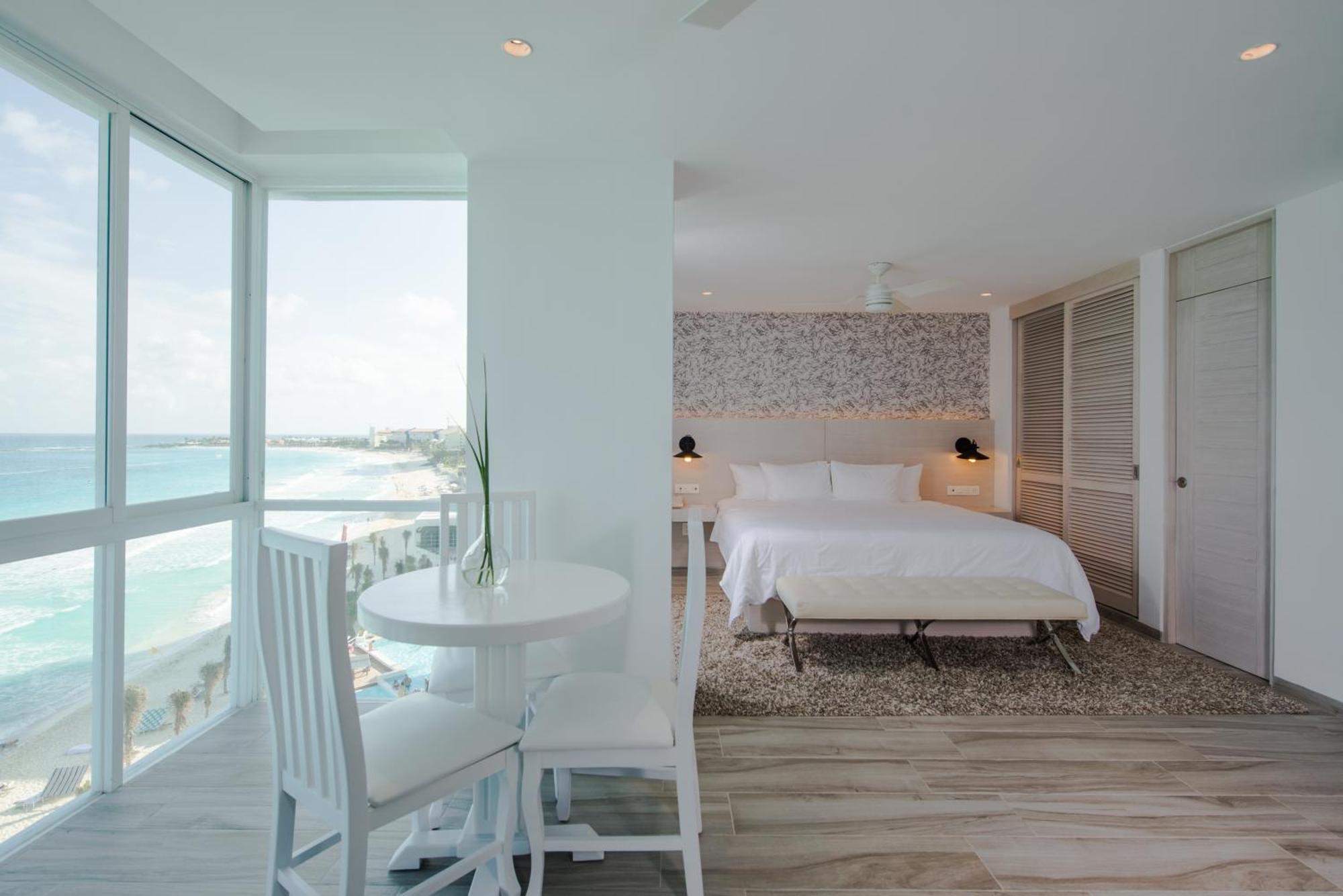 Inspira Junior Suite Ocean Front – Premium Amenities
